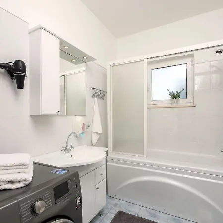 Apartament Blazev *